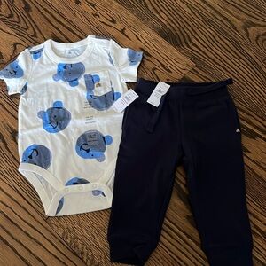Onesie/sweatpant combo - Baby Gap - 12-18 months